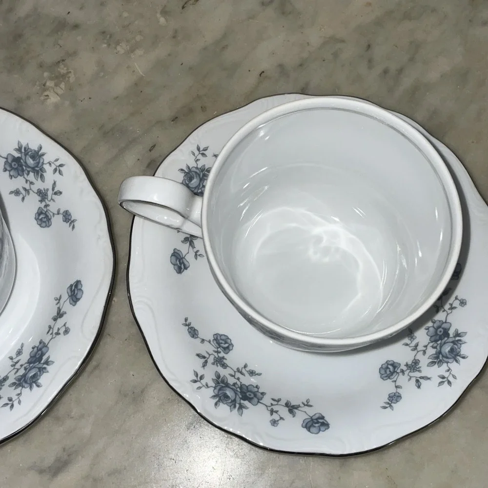 2 Johann Haviland Bavaria Germany Blue Garland Tea‎ Cup And Saucer Set Vintage